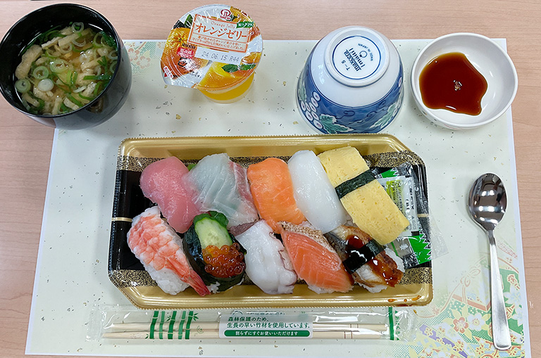 特別食（月1回、実費負担あり）